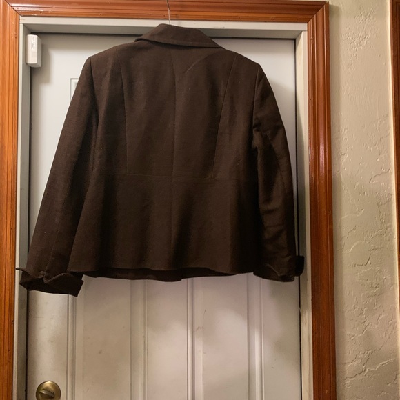 Buttoned jacket - Picture 2 of 2